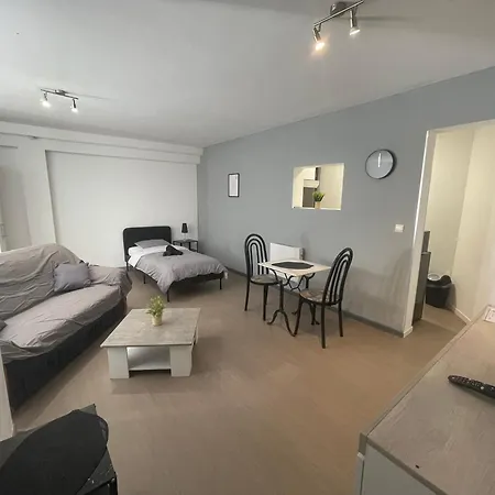 Iguanodon Melina Apartment *